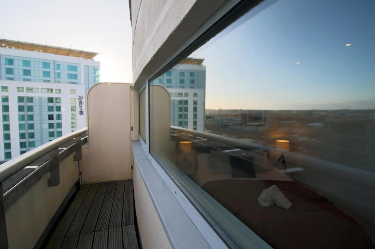 Appartamento The Skyline - Luxury City Centre Flat With Designated Parking Cardiff