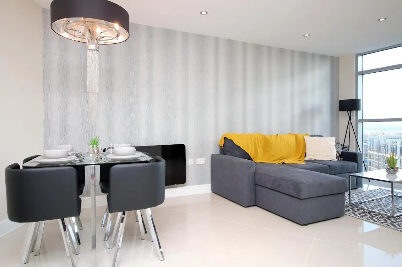 The Skyline - Luxury City Centre Flat With Designated Parking Cardiff