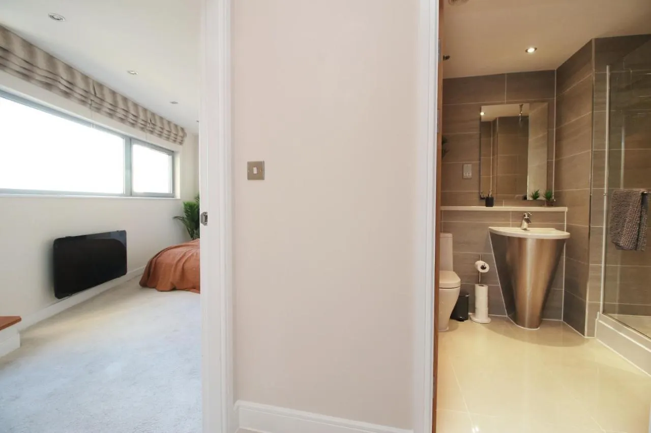 The Skyline - Luxury City Centre Flat With Designated Parking Cardiff Appartamento
